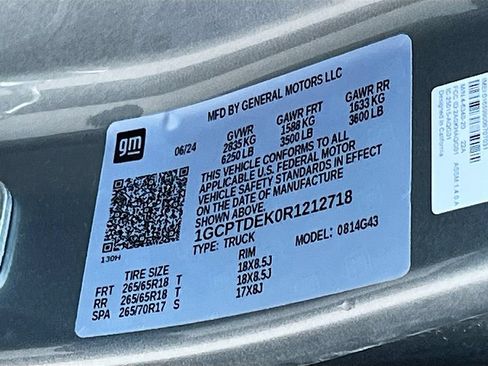 Used 2024 Chevrolet Colorado Z71 w/ Z71 Convenience Package 2 AWD/4WD image 33