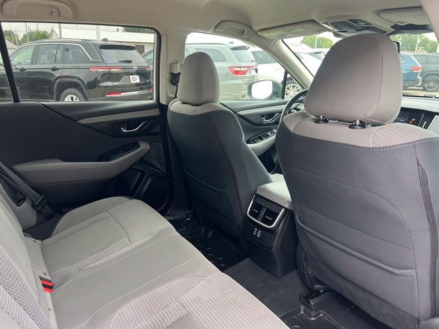 Used 2024 Subaru Outback Premium AWD/4WD image 15