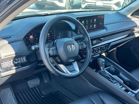 Used 2025 Honda Accord Touring image 26