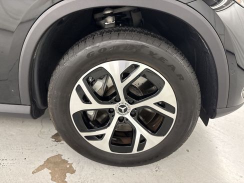 Certified 2025 Mercedes-Benz GLC 350e 4MATIC image 13
