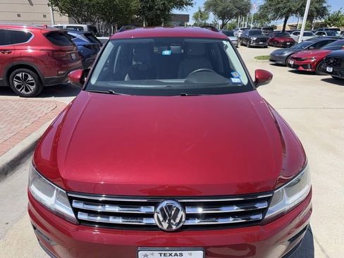 Used 2019 Volkswagen Tiguan S FWD image 3