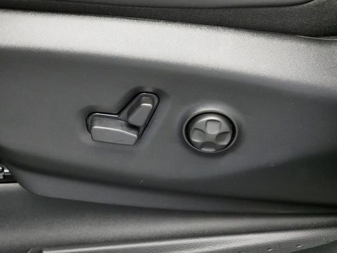 New 2026 Chrysler Pacifica Limited w/ S Appearance Package image 6