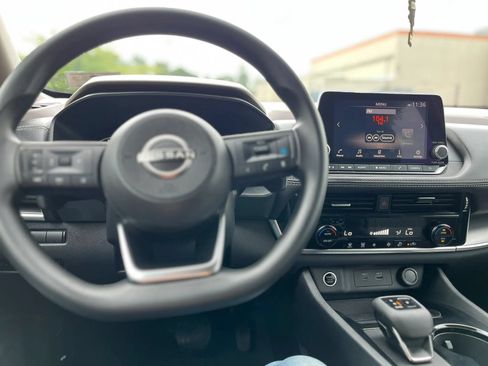 Used 2022 Nissan Rogue SV AWD/4WD image 21