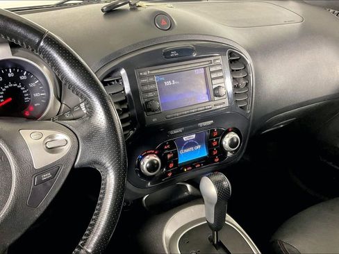 Used 2013 Nissan Juke SL w/ Sport Pkg image 9