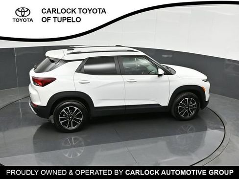 Used 2025 Chevrolet TrailBlazer LT AWD/4WD image 39