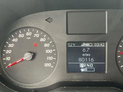 Used 2019 Mercedes-Benz Sprinter 144 image 18