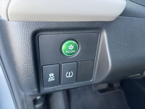 Used 2017 Honda HR-V LX image 14