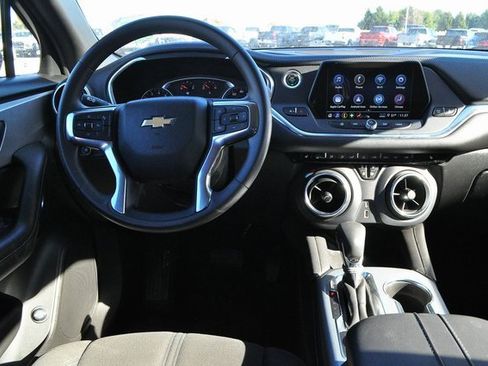Used 2022 Chevrolet Blazer LT image 18