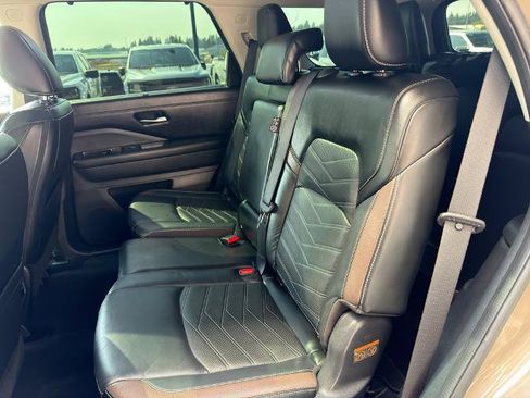 Used 2023 Nissan Pathfinder Platinum w/ Cargo Package FWD image 34