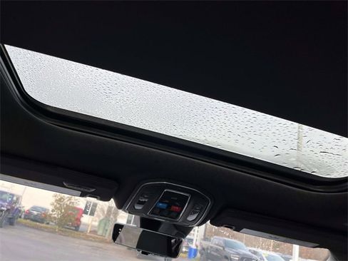 New 2025 Jeep Grand Cherokee L Limited w/ Luxury Tech Group II image 15