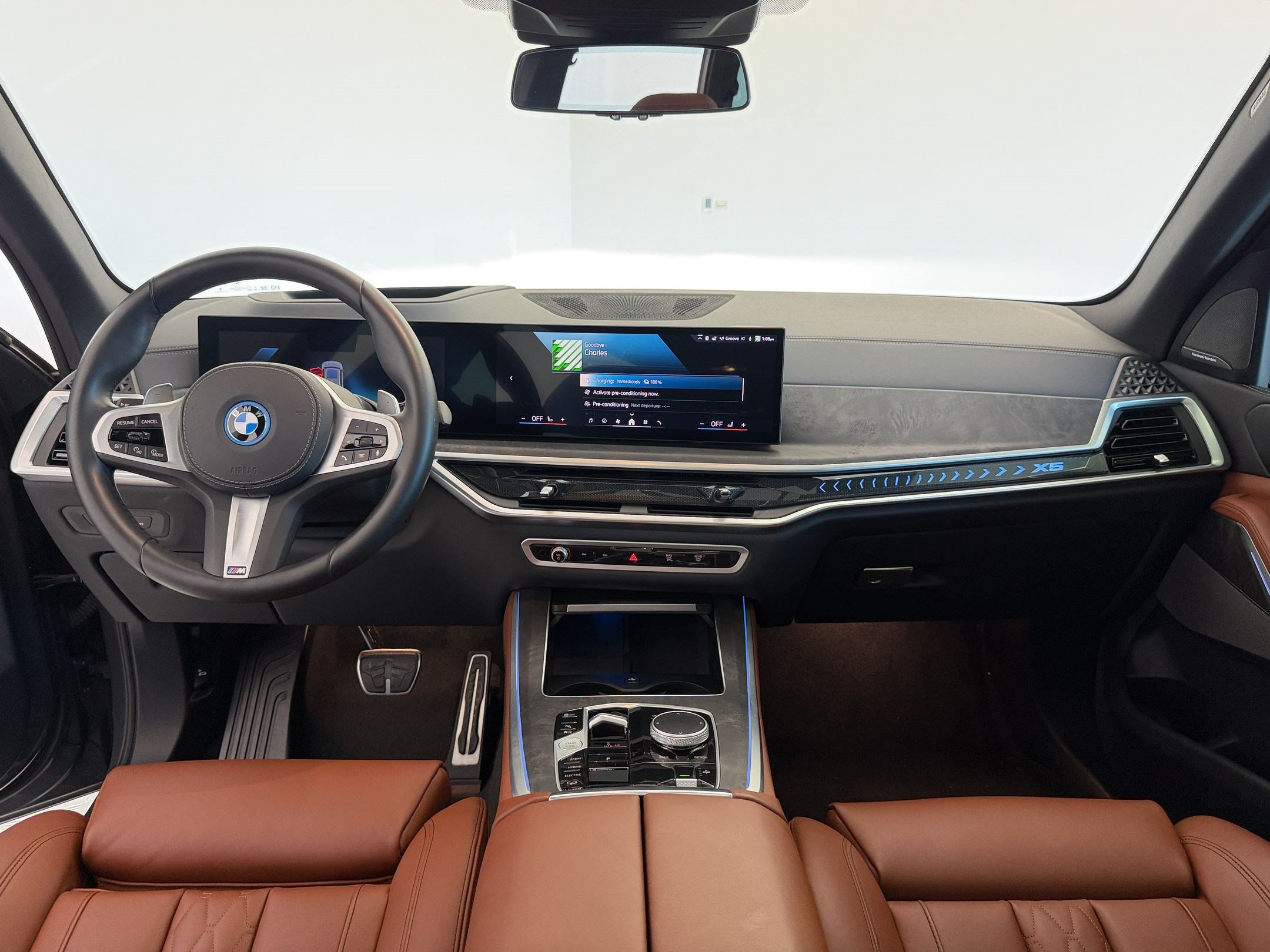 Used 2025 BMW X5 xDrive50e w/ M Sport Package AWD/4WD image 16