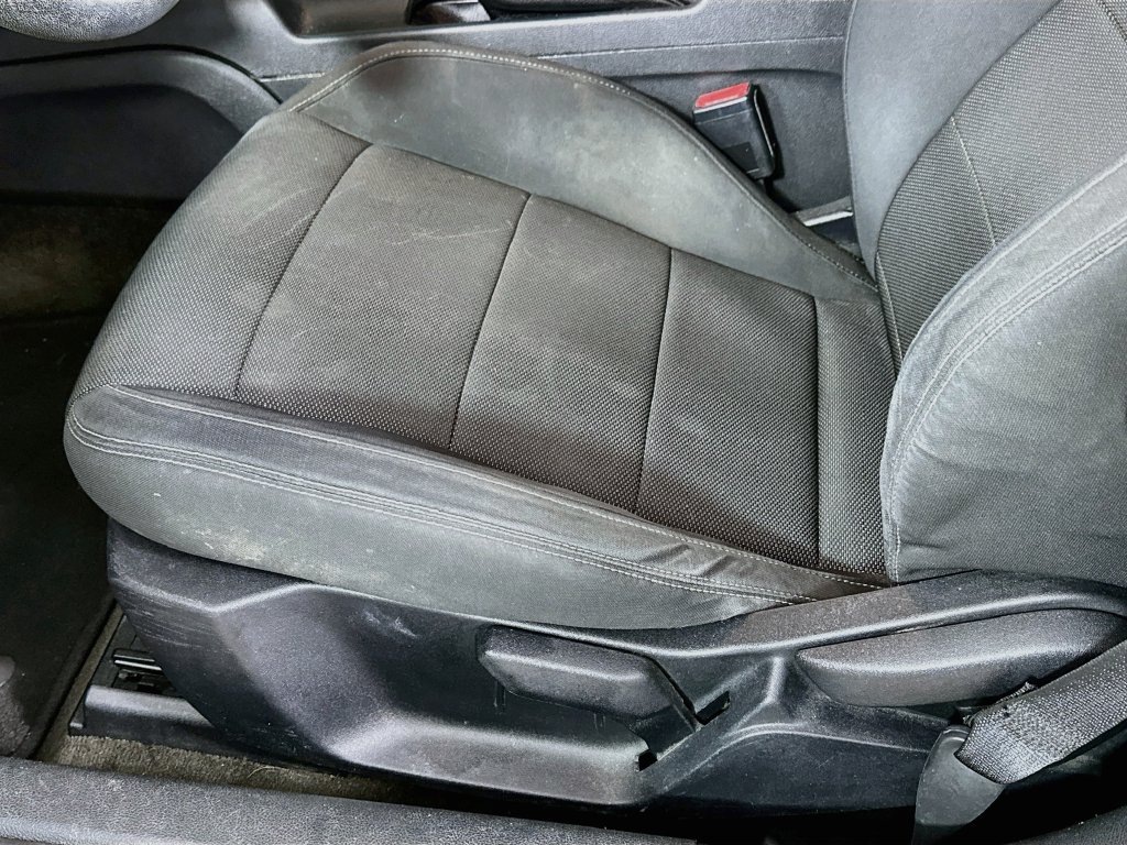 Used 2016 Ford Mustang Coupe RWD image 8