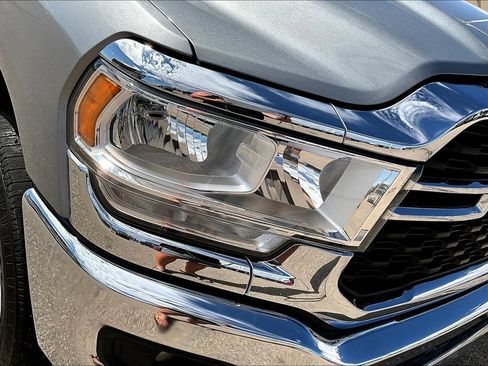 Used 2024 RAM 2500 Big Horn AWD/4WD image 33