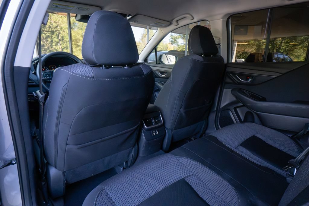 Certified 2025 Subaru Outback Premium AWD/4WD image 17