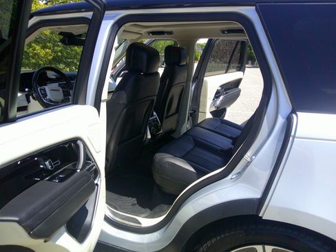 Used 2023 Land Rover Range Rover SE AWD/4WD image 48
