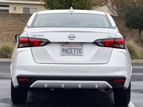Used 2023 Nissan Versa SV image 11