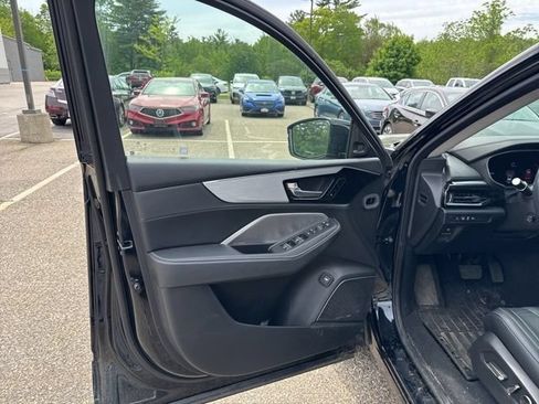 Used 2024 Acura MDX SH-AWD w/ Technology Package image 9