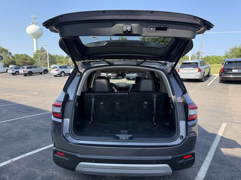 Used 2024 Honda Pilot EX-L image 12