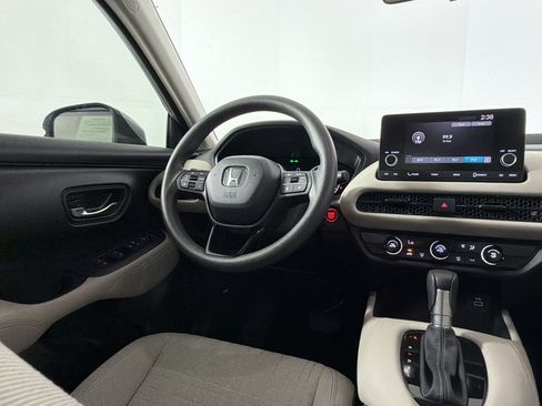 Used 2025 Honda HR-V LX image 27