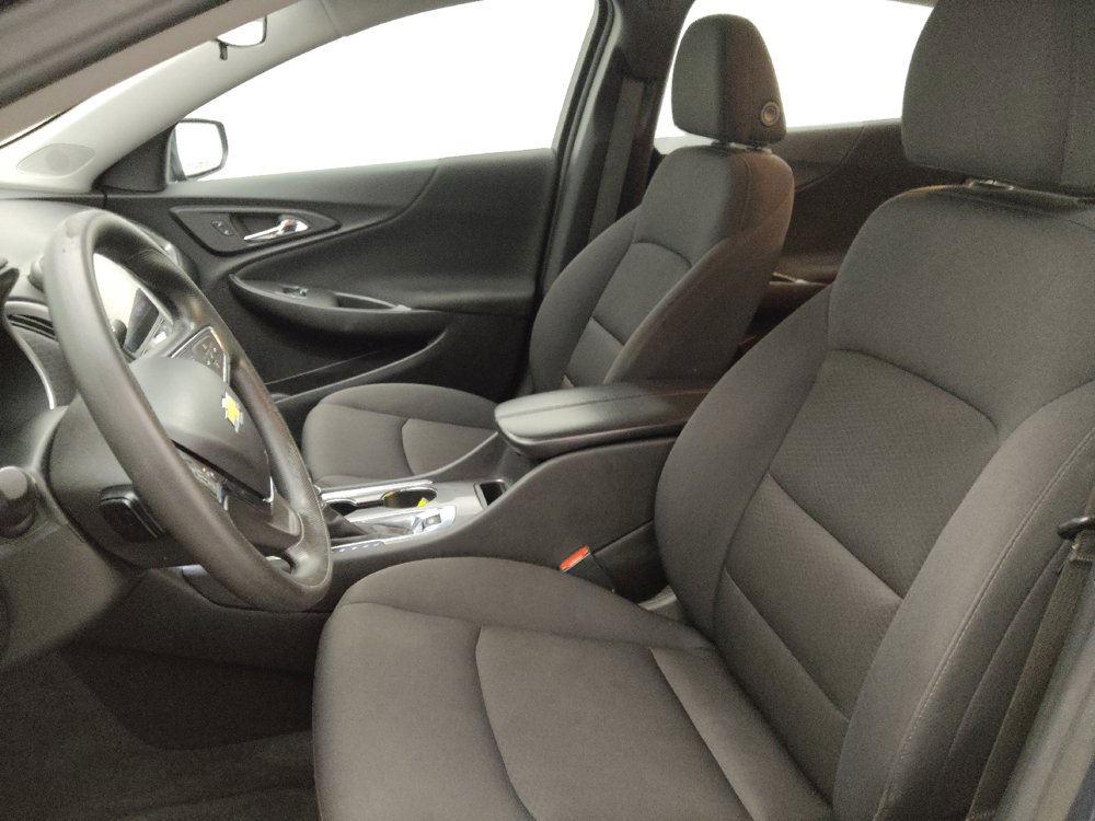 Used 2025 Chevrolet Malibu LT FWD image 17