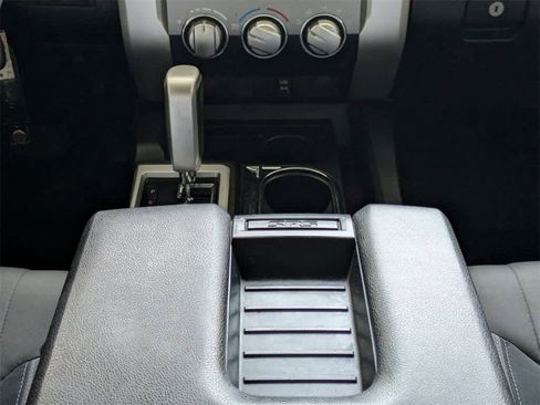 Used 2014 Toyota Tundra SR5 image 24