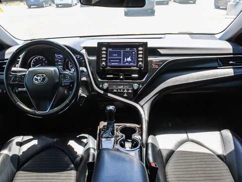 Used 2023 Toyota Camry SE FWD image 12
