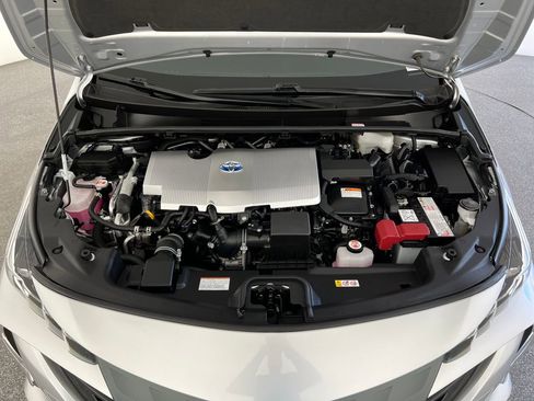 Used 2022 Toyota Prius Prime XLE image 23