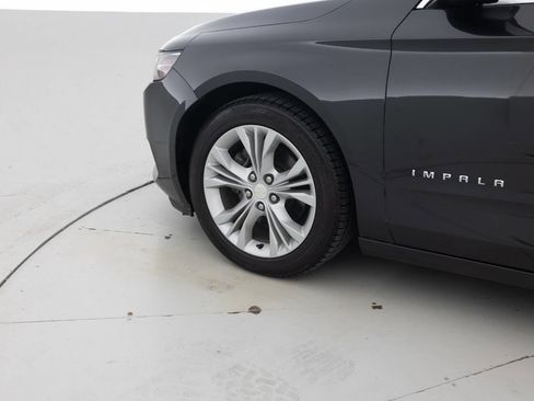 Used 2015 Chevrolet Impala LT w/ Convenience Package image 18