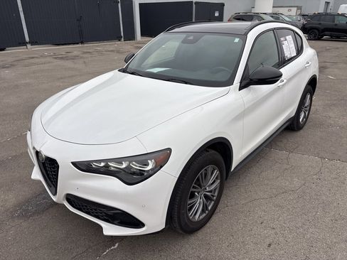 Used 2024 Alfa Romeo Stelvio Sprint image 6
