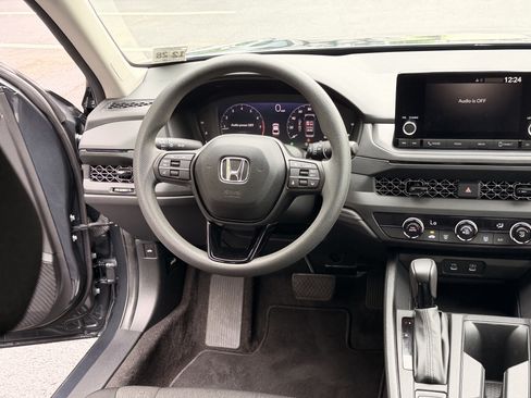 Used 2024 Honda Accord LX image 18