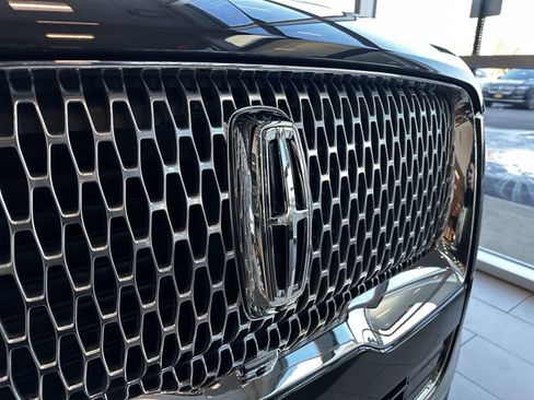 Certified 2022 Lincoln Navigator Reserve image 9