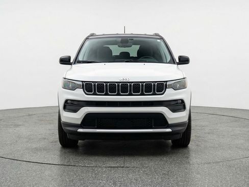 Used 2025 Jeep Compass Limited image 2