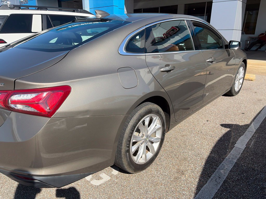 Used 2020 Chevrolet Malibu LT FWD image 4