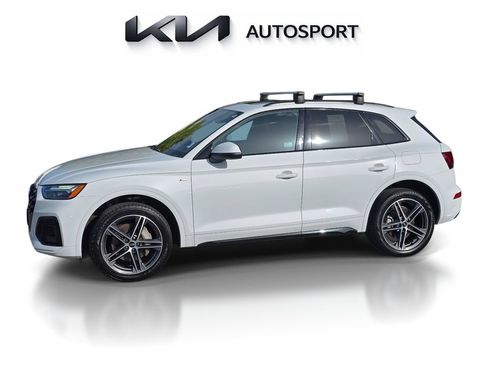 Used 2023 Audi Q5 e Premium Plus w/ Premium Plus Package AWD/4WD image 12