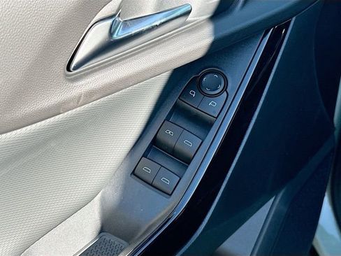 New 2026 Chevrolet Equinox LT w/ Convenience Package II image 26