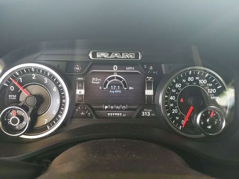 Used 2021 RAM 1500 Laramie AWD/4WD image 28
