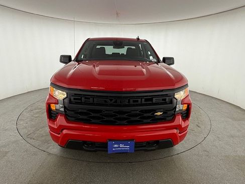 Used 2024 Chevrolet Silverado 1500 Custom image 2