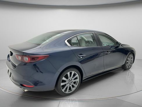 Used 2024 MAZDA MAZDA3 s FWD image 5
