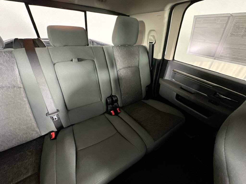 Used 2015 RAM 2500 SLT w/ Protection Group AWD/4WD image 14