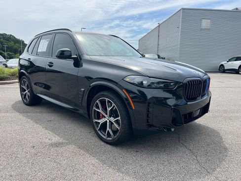 Used 2026 BMW X5 xDrive50e AWD/4WD image 3