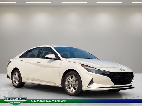 Used 2021 Hyundai Elantra SEL FWD image 1