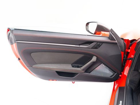 Certified 2025 Porsche 911 Carrera GTS image 22