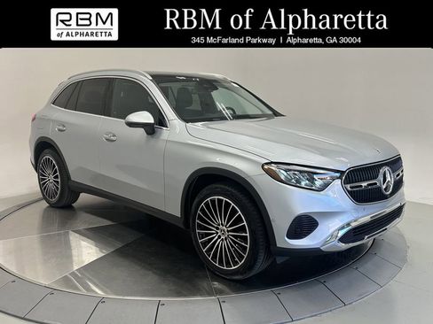 Certified 2025 Mercedes-Benz GLC 300 4MATIC image 1