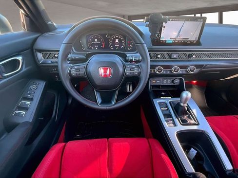 Used 2025 Honda Civic Type R image 8