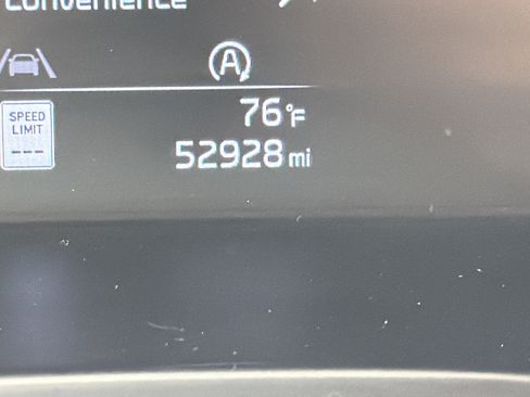 Used 2024 Kia Soul LX w/ Option Group 015 FWD image 21