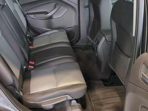 Used 2018 Ford Escape SE image 20