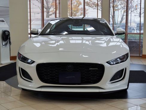 Used 2024 Jaguar F-TYPE R-Dynamic image 2