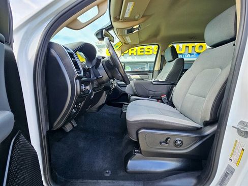 Used 2019 RAM 1500 Big Horn image 9