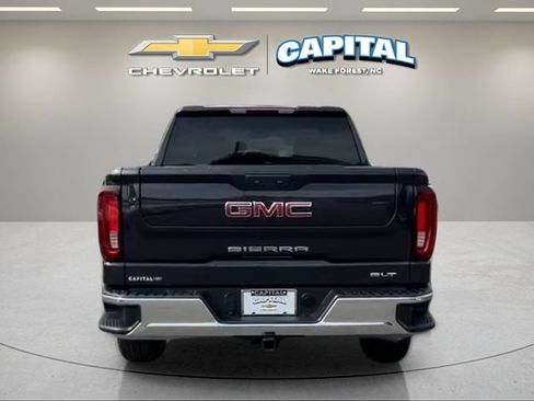 Used 2025 GMC Sierra 1500 SLT AWD/4WD image 4