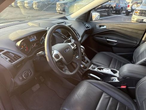 Used 2015 Ford Escape Titanium image 10